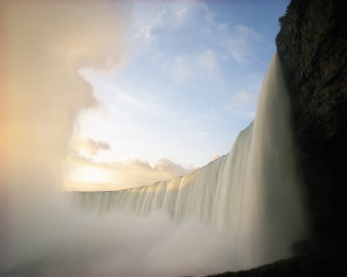 Chute Niagara Lever soleil 1 - Credit Photo Ontario Tourism
